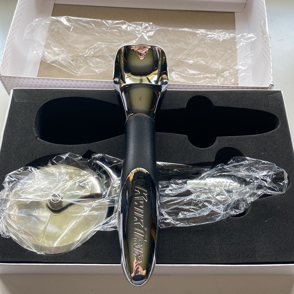 Kwik Trip Ice Cream Scoop and Pizza Cutter